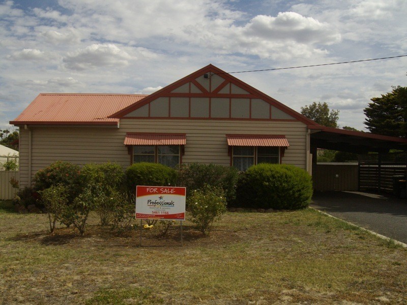 84 Griffiths Street, Maryborough VIC 3465