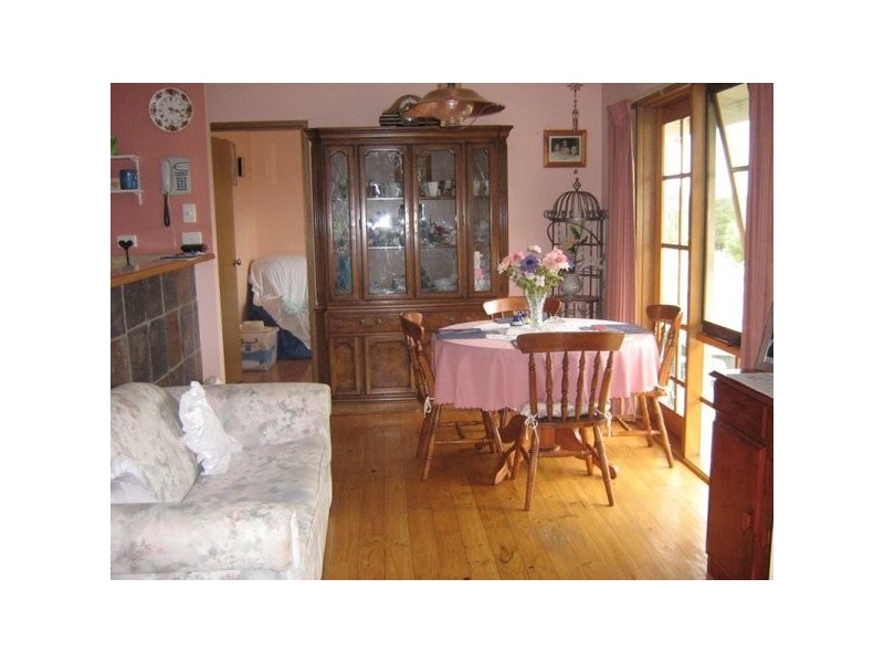 62 Menzies Drive, Daisy Hill VIC 3465