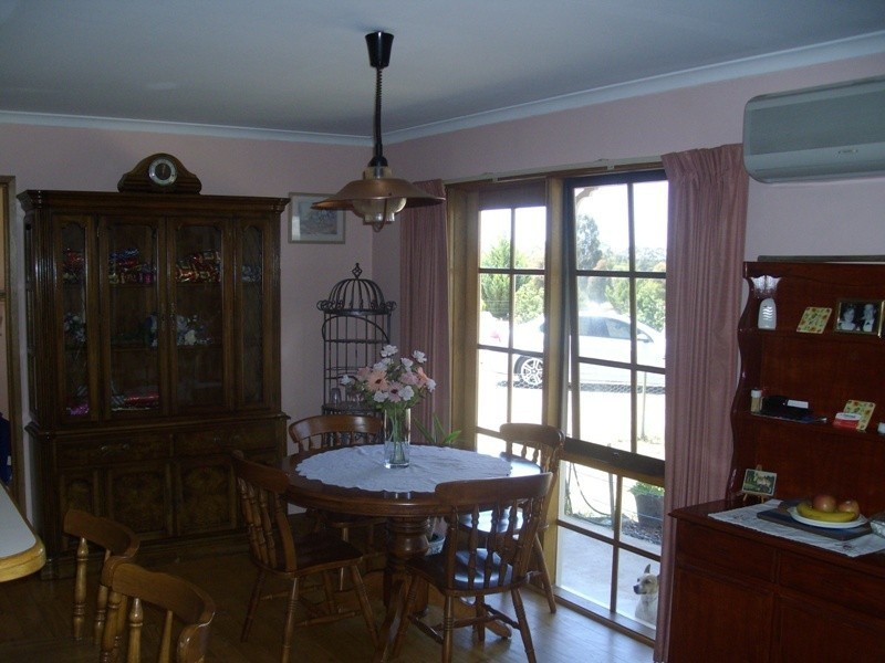 62 Menzies Drive, Daisy Hill VIC 3465