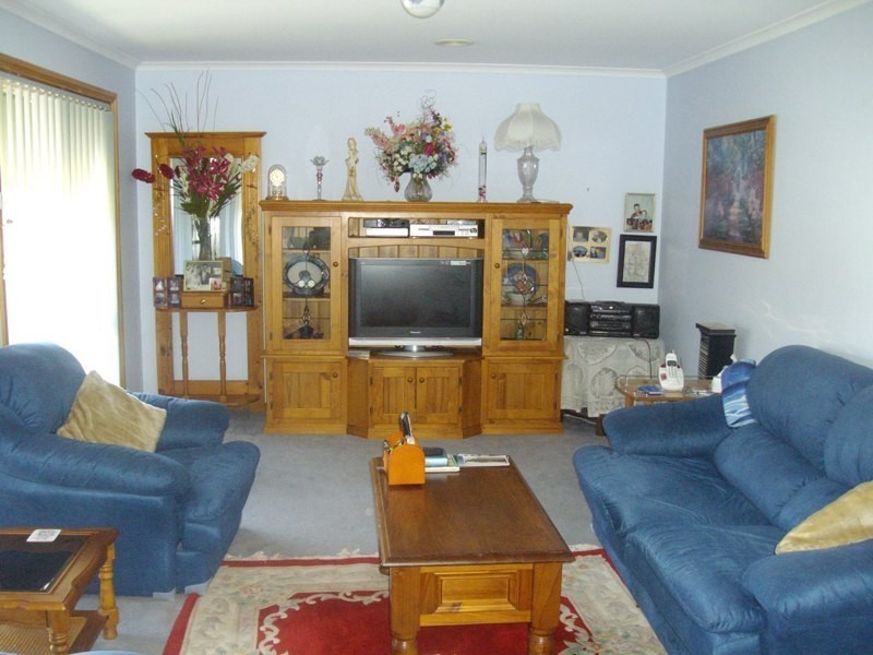 11 Rowles Drive, Maryborough VIC 3465