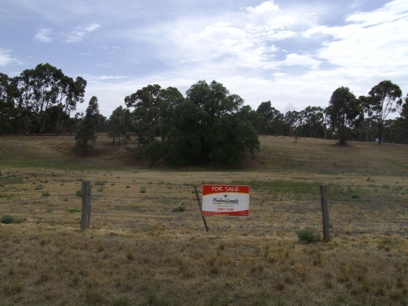 34 Middle Road, Dunolly VIC 3472