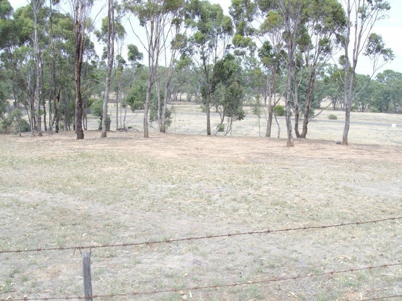 34 Middle Road, Dunolly VIC 3472