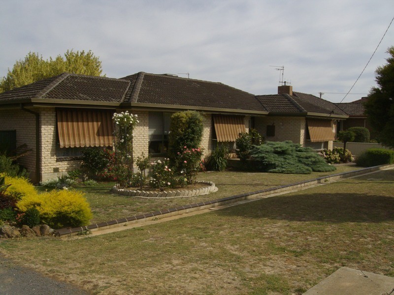 15 Bryant Street, Maryborough VIC 3465