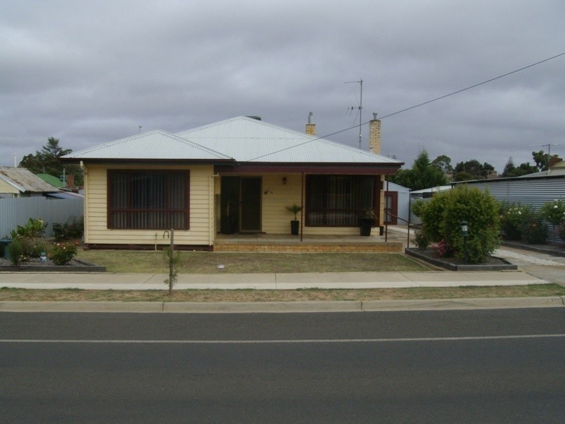 216 Gladstone Street, Maryborough VIC 3465