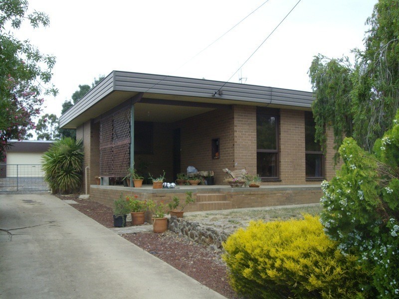 81 Majorca Road, Maryborough VIC 3465