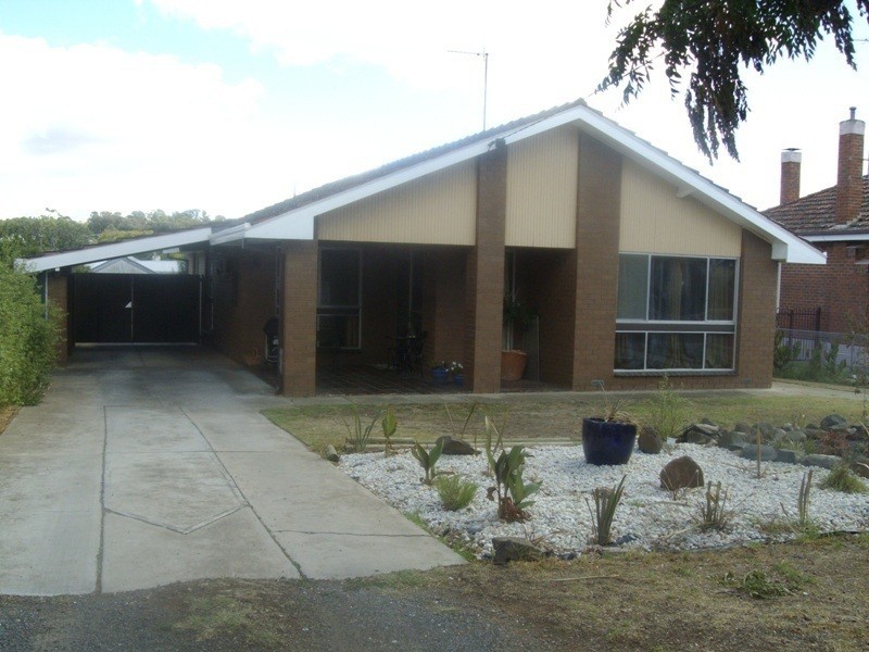 33 Burke Street, Maryborough VIC 3465