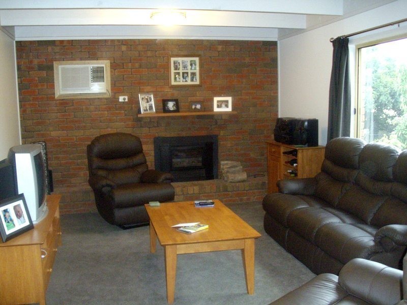 15 Ironbark Drive, Maryborough VIC 3465