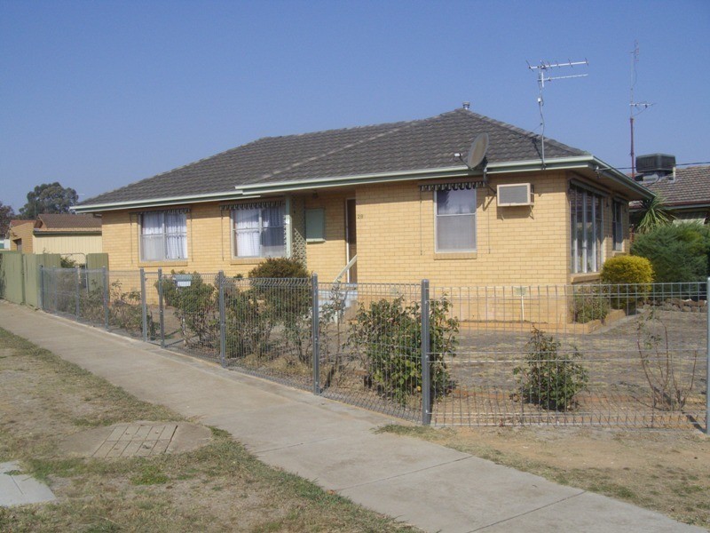 28 Gearing Street, Maryborough VIC 3465