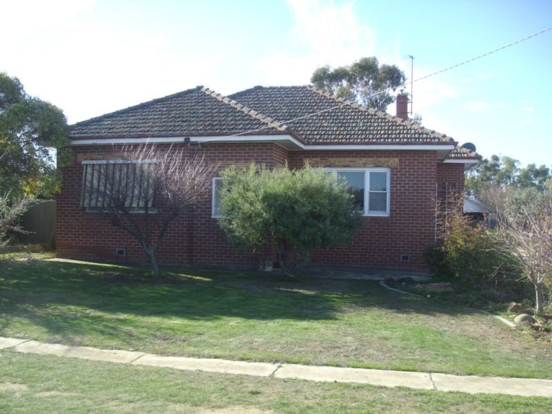 38 Holyrood Street, Maryborough VIC 3465