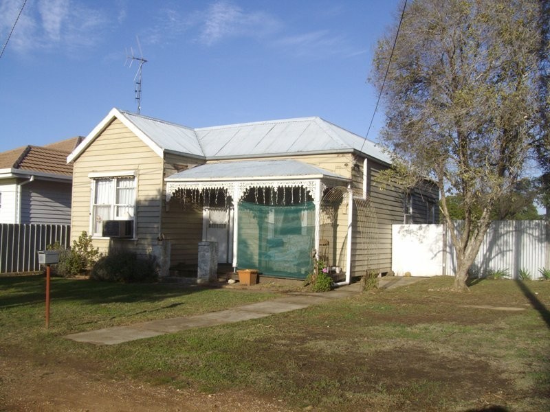 45 Dundas Road, Maryborough VIC 3465