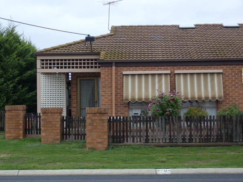 4/94 Burns Street, Maryborough VIC 3465