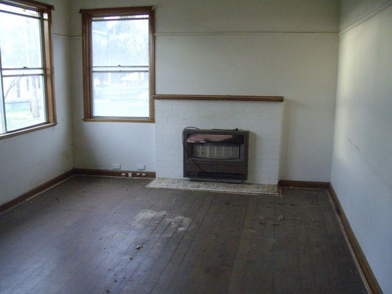 24 Porter Avenue, Maryborough VIC 3465