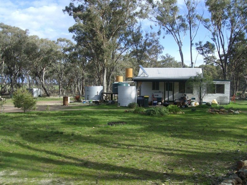20 Walton Road, Bealiba VIC 3475