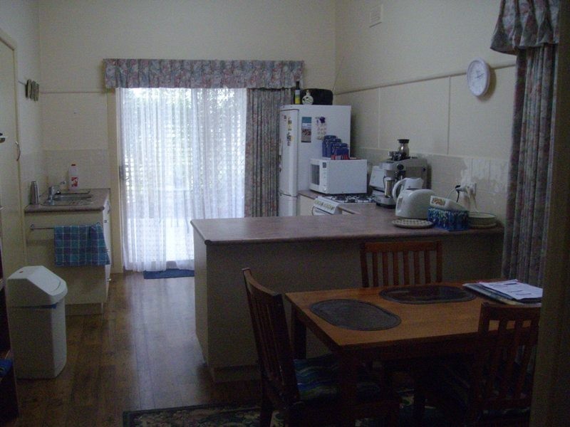 152 High Street, Avoca VIC 3467