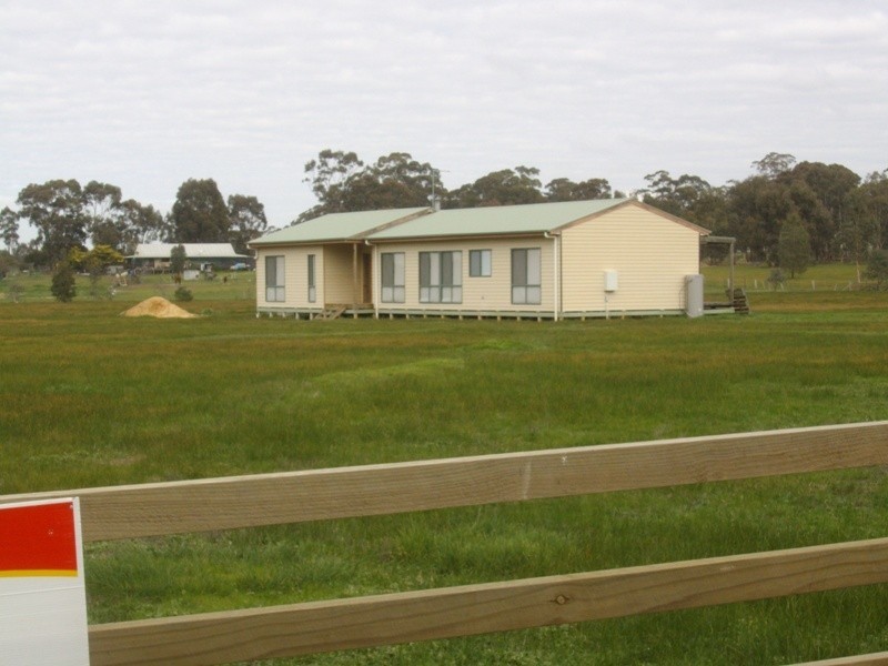 162 Dehnerts Road, Daisy Hill VIC 3465