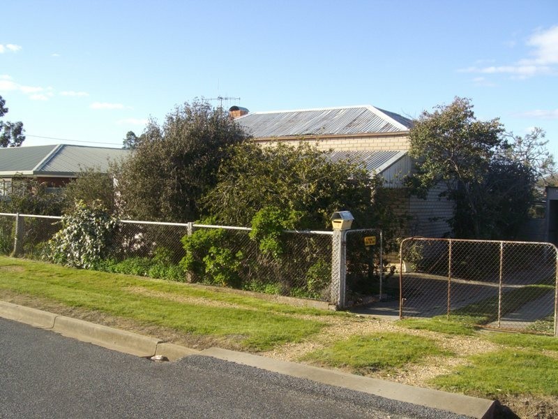 24 Bowen Street, Maryborough VIC 3465