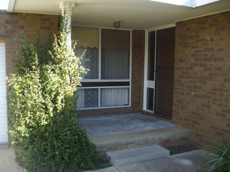 2/296 Gladstone Street, Maryborough VIC 3465