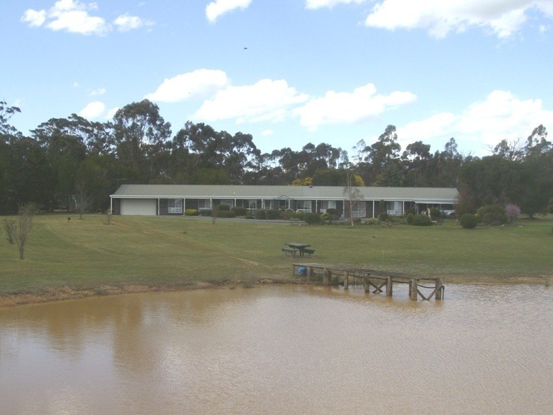 14 George Cook Drive, Daisy Hill VIC 3465