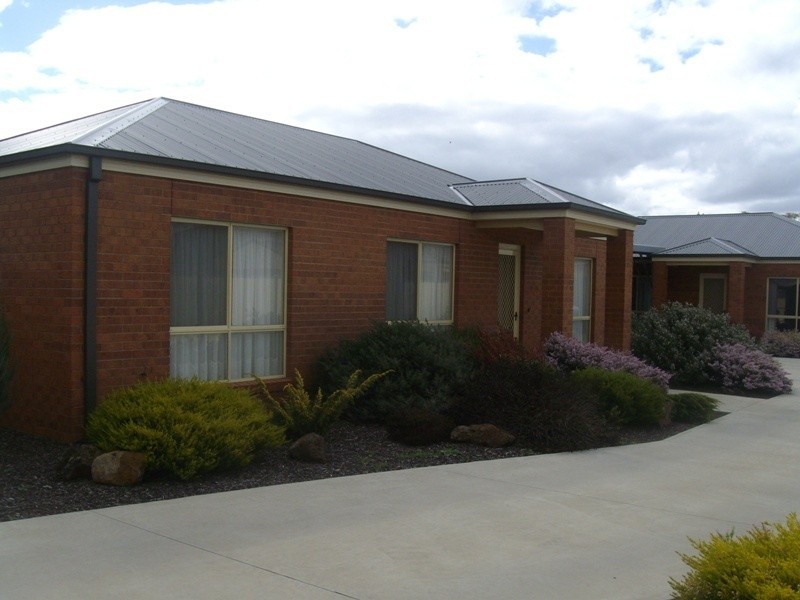 1/16 East Field Street, Maryborough VIC 3465