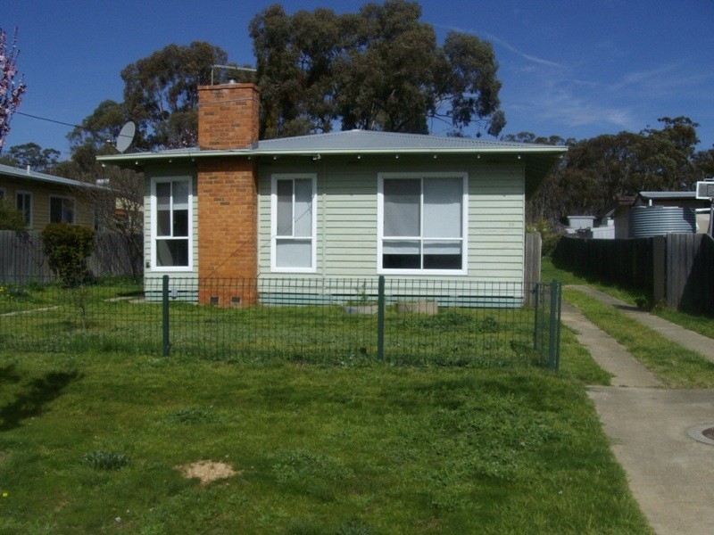 26 Davey Street, Avoca VIC 3467