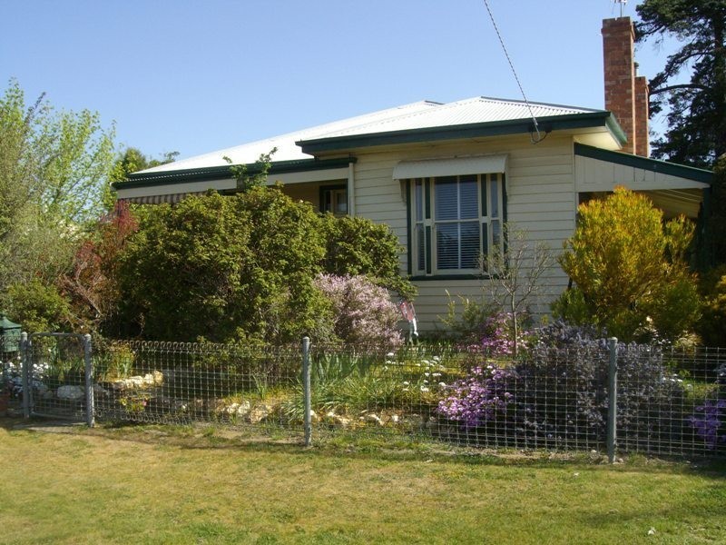 39 Wills Street, Maryborough VIC 3465