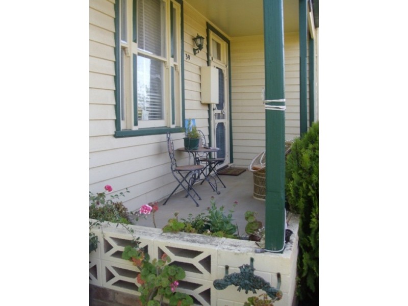 39 Wills Street, Maryborough VIC 3465