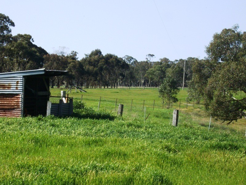 512 Norwood Road, Wareek VIC 3465