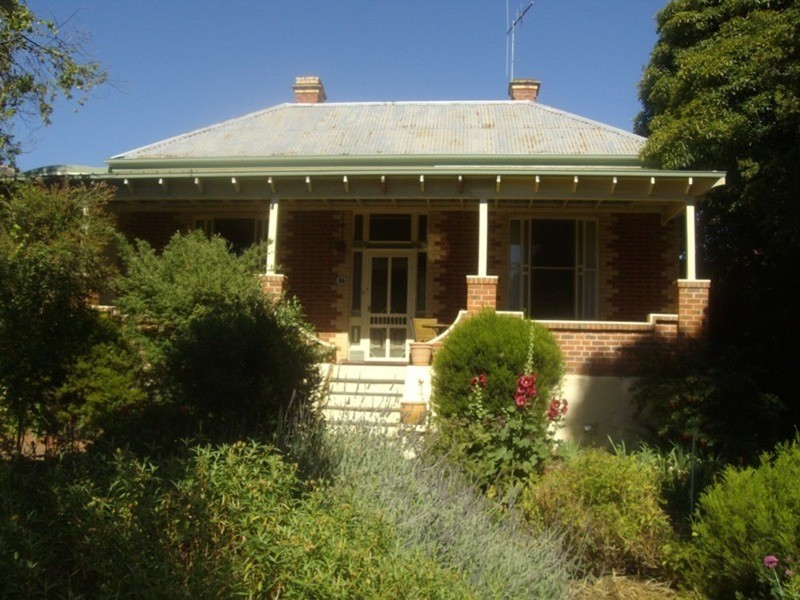 9 Park Road, Maryborough VIC 3465