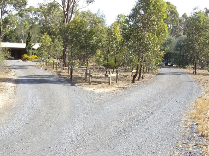 100 Maryborough-st.arnaud Road, Alma VIC 3465