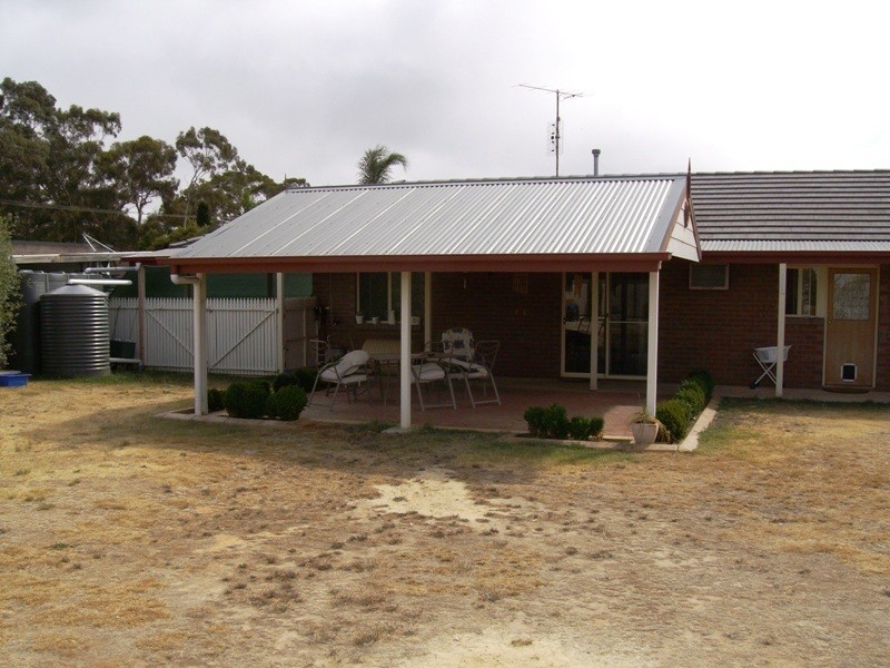 2 Ormond Avenue, Maryborough VIC 3465