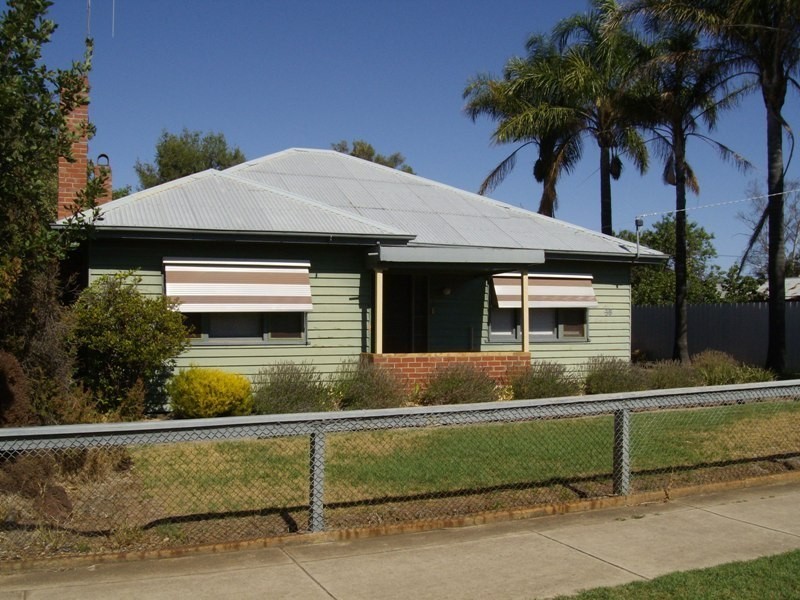 38 Alma Street, Maryborough VIC 3465