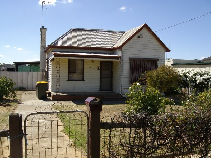 26 Holyrood Street, Maryborough VIC 3465