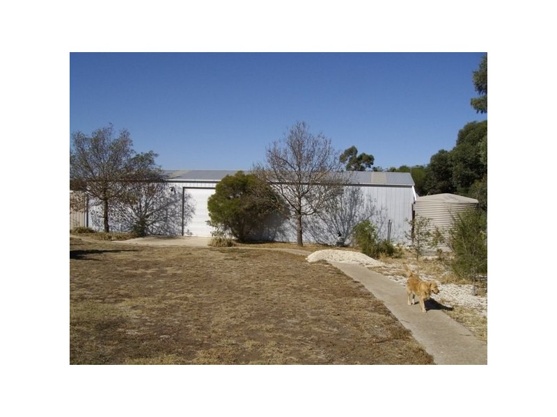 25 Rowles Drive, Maryborough VIC 3465