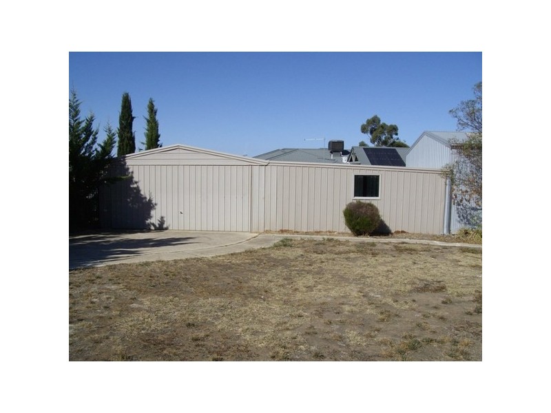 25 Rowles Drive, Maryborough VIC 3465