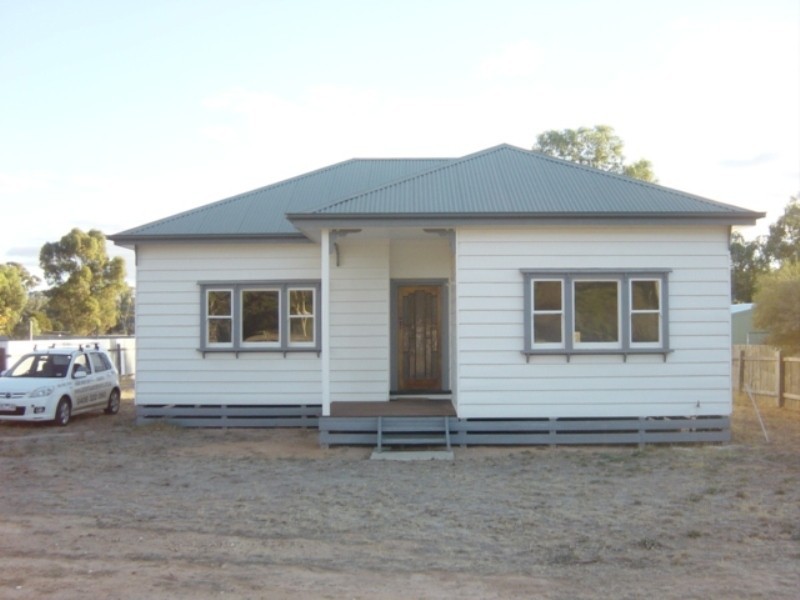 11 Thomas Street, Dunolly VIC 3472