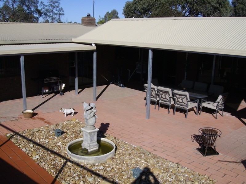 64 Elma Court, Daisy Hill VIC 3465