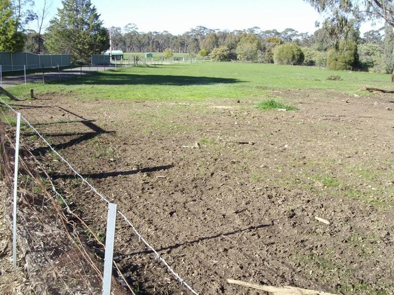 64 Elma Court, Daisy Hill VIC 3465