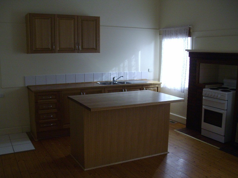 39 Derby Road, Maryborough VIC 3465