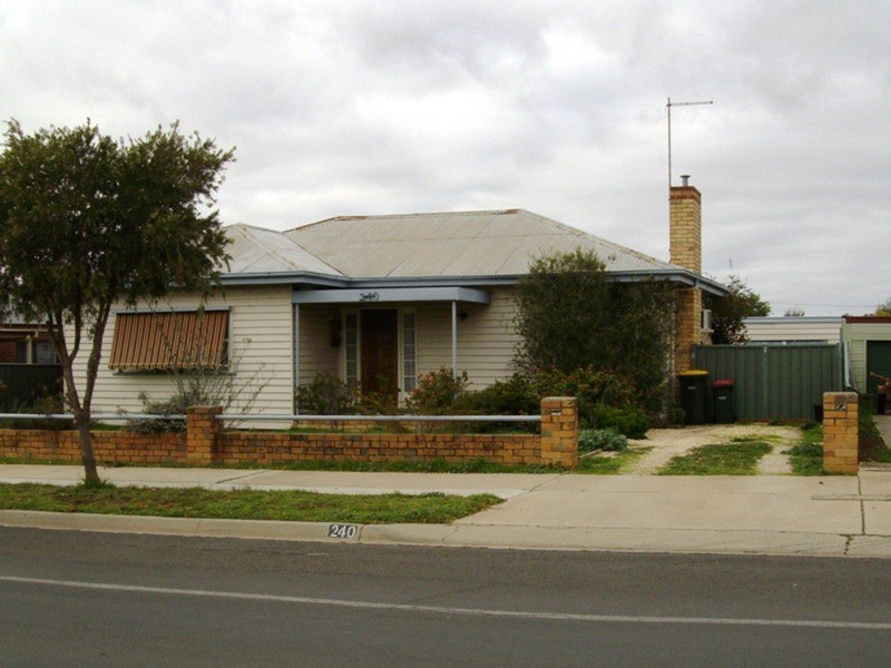 240 Gladstone Street, Maryborough VIC 3465