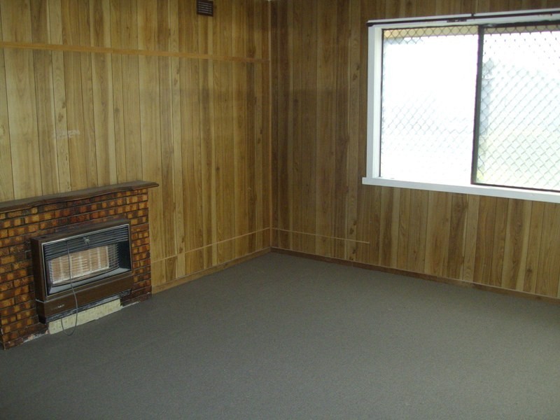 18 Tullaroop Road, Maryborough VIC 3465