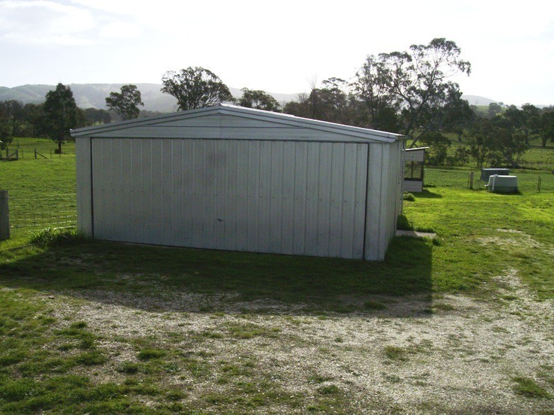 1374 Pyrenees Highway, Amphitheatre VIC 3468