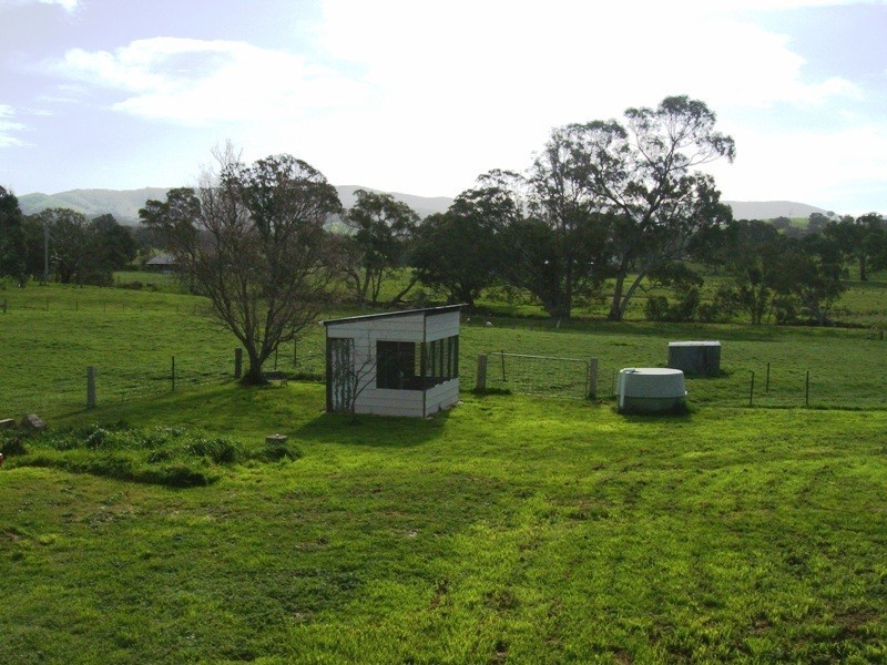 1374 Pyrenees Highway, Amphitheatre VIC 3468