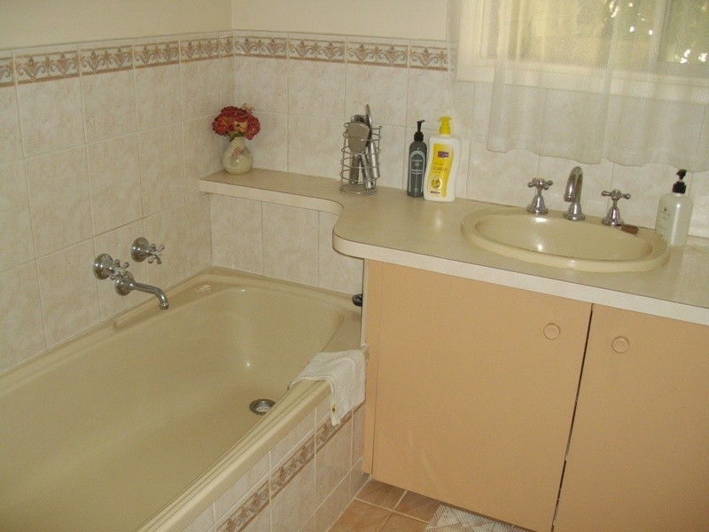 8 Jean Street, Maryborough VIC 3465