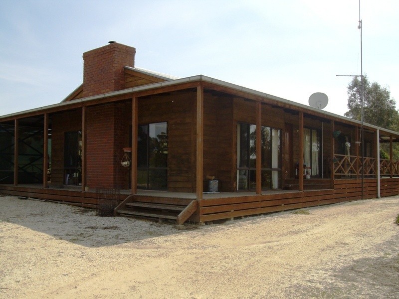 211 Andersons Road, Amphitheatre VIC 3468