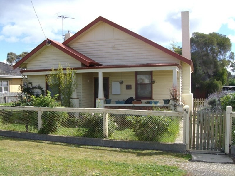40 Majorca Road, Maryborough VIC 3465