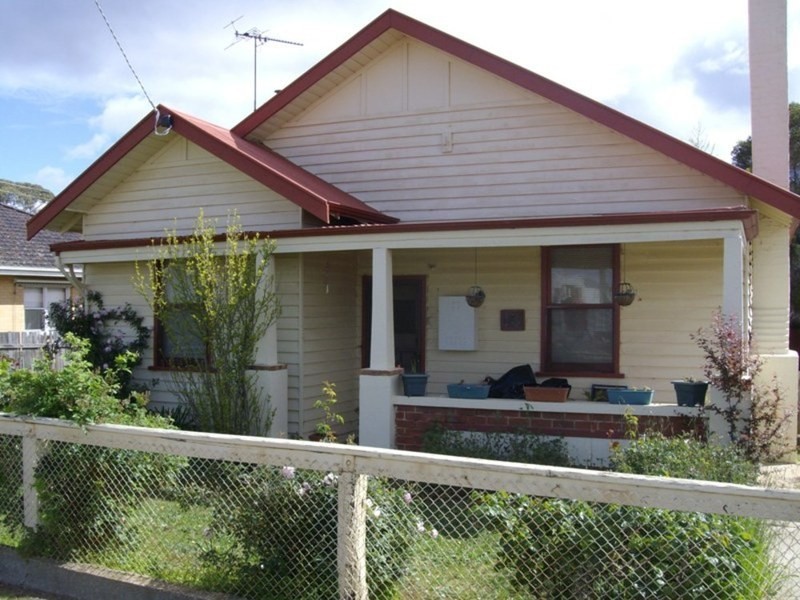 40 Majorca Road, Maryborough VIC 3465