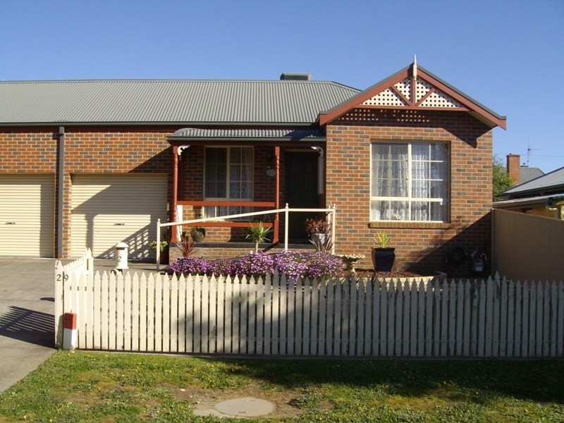 2/29 Alma Street, Maryborough VIC 3465