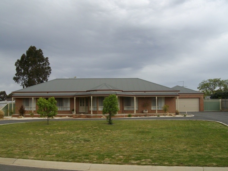 2 Webb Court, Maryborough VIC 3465
