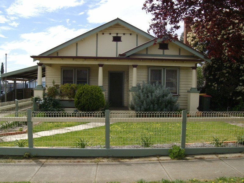 15 Sutton Road, Maryborough VIC 3465