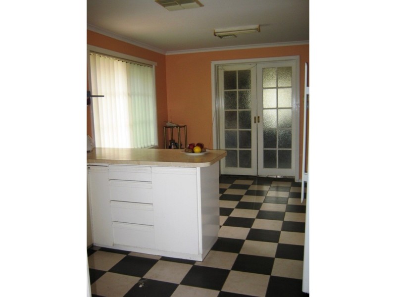 11-13  Treble Court, Maryborough VIC 3465